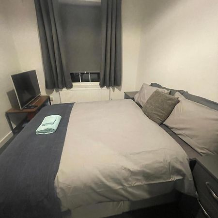 Super Streatham Room Londres Extérieur photo
